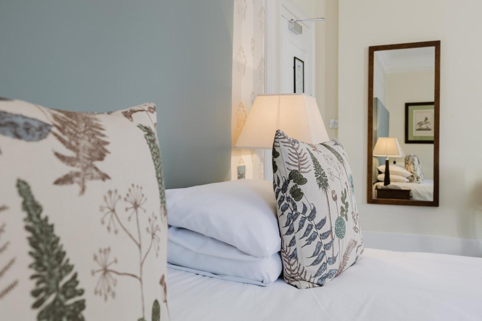 Winchester Royal Hotel Luaran gambar
